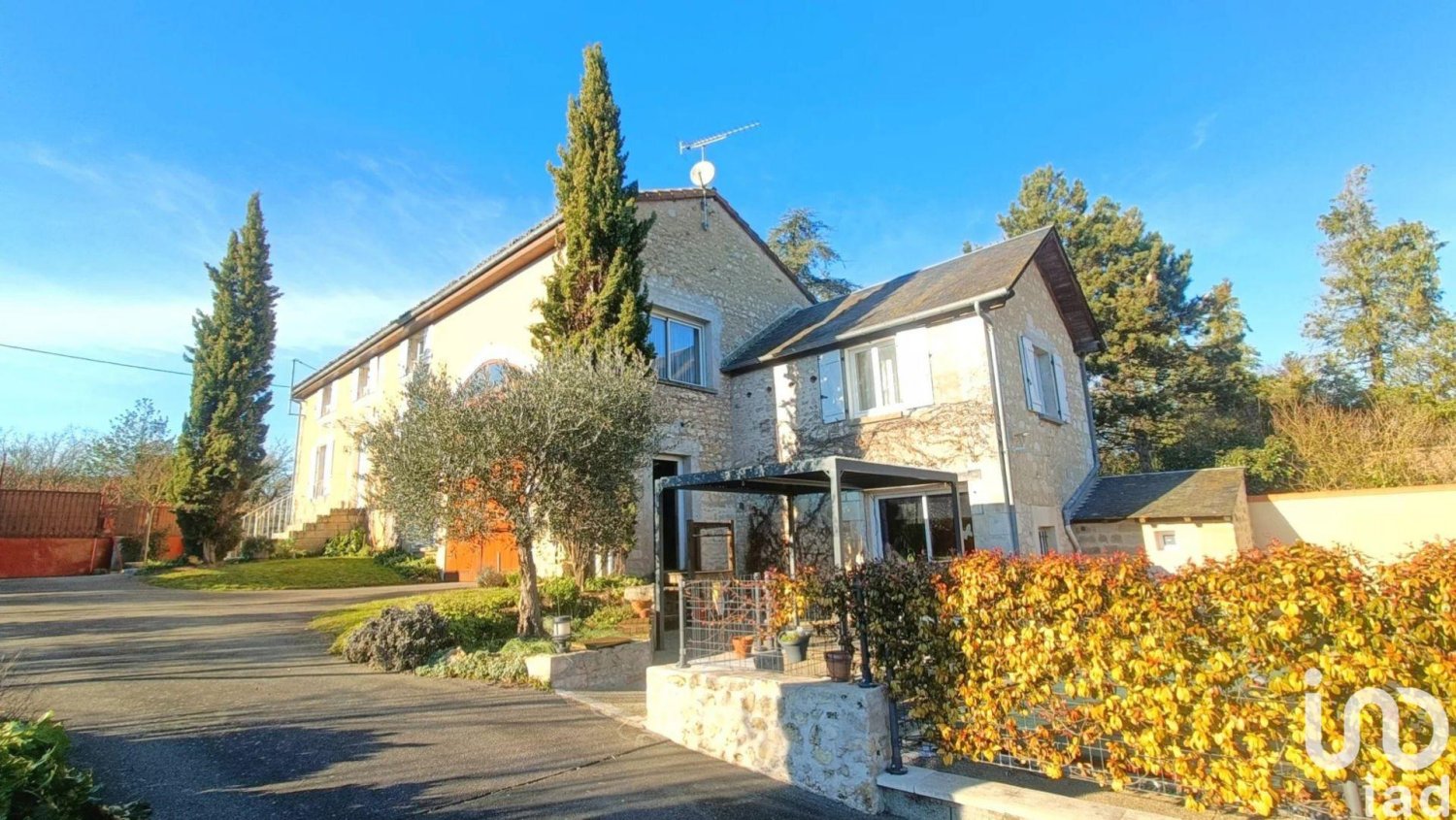 Дом с 3 спальнями в Вьен, Франция № 348625