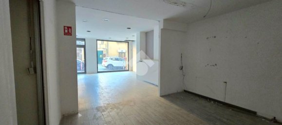 Коммерческая недвижимость с 2 комнатами в Генуя, Италия № 42410 29