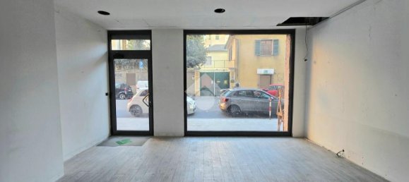 Коммерческая недвижимость с 2 комнатами в Генуя, Италия № 42410 34