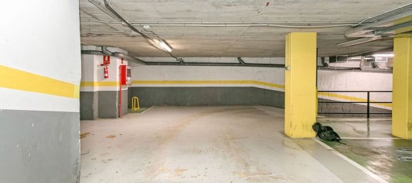  مرآب في Barcelona, Spain 32متر مربع رقم 168049 7