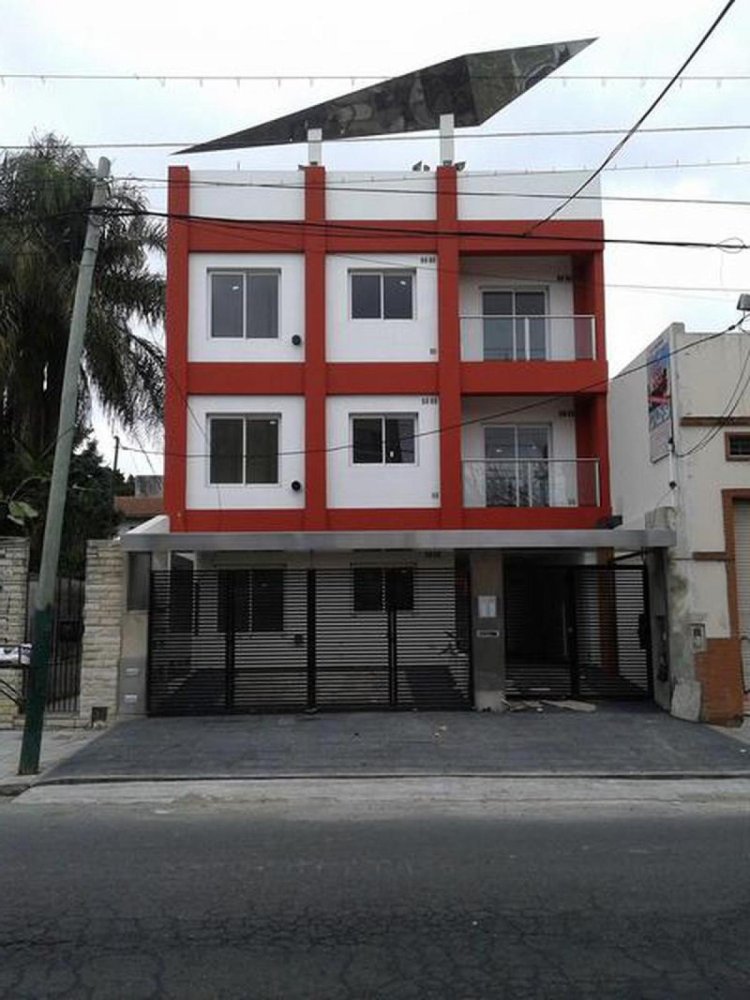  Warehouse in Lomas de Zamora, Argentina No. 25443