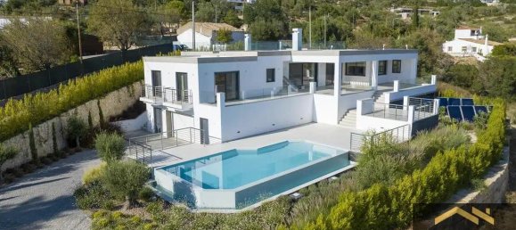 4 bedrooms Villa in Loule, Portugal No. 144401 4