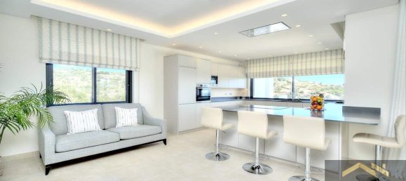 4 bedrooms Villa in Loule, Portugal No. 144401 10