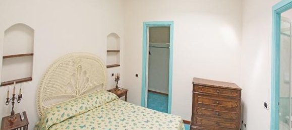 Вилла с 4 комнатами в Пула, Италия № 119116 10