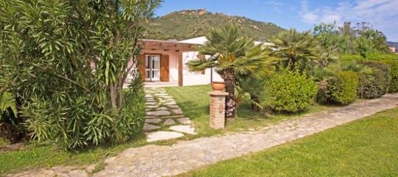 Вилла с 4 комнатами в Пула, Италия № 119116 2