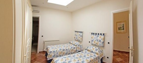 Вилла с 4 комнатами в Пула, Италия № 119116 7