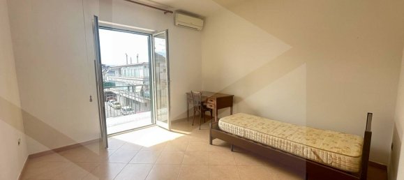 3-salle Appartement à Giugliano in Campania, Italy No. 22013 13