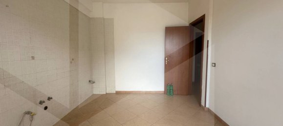 3-salle Appartement à Giugliano in Campania, Italy No. 22013 11
