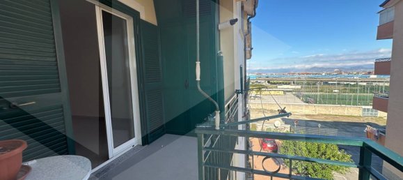 3-salle Appartement à Giugliano in Campania, Italy No. 22013 26