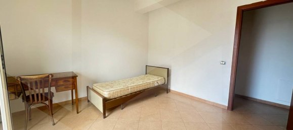 3-salle Appartement à Giugliano in Campania, Italy No. 22013 14