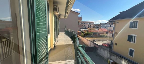 3-salle Appartement à Giugliano in Campania, Italy No. 22013 24