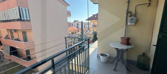 3-salle Appartement à Giugliano in Campania, Italy No. 22013 27