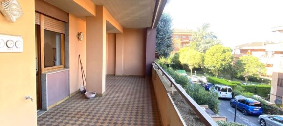 4 bedrooms Apartment in Marino, Italy No. 337132 10