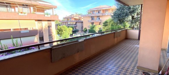 4 bedrooms Apartment in Marino, Italy No. 337132 7