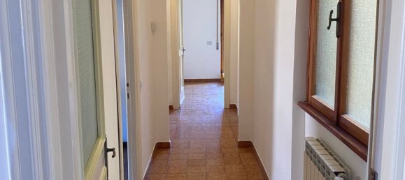 4 bedrooms Apartment in Marino, Italy No. 337132 15