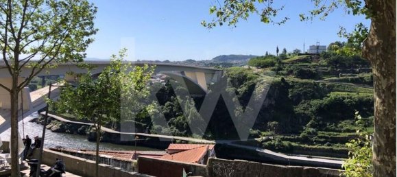 170m² Building in Porto, Portugal No. 31275 4