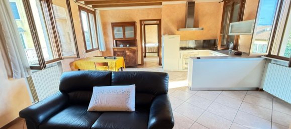 2 bedrooms Apartment in Montichiari, Italy No. 381903 5