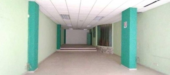 114m² Commercial property in Zaragoza, Spain No. 64860 5