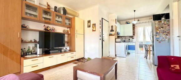 3 rooms Commercial property in Matera, Italy No. 34360 2