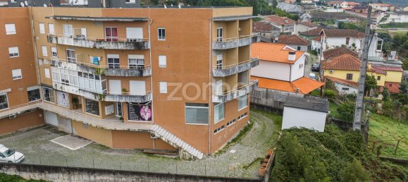 39m² Commercial property in Sobreira, Portugal No. 50557 5