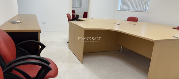  Office in Gzira, Malta No. 13241 2