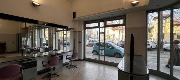 Коммерческая недвижимость с 1 комнатой в Турин, Италия № 62777 4