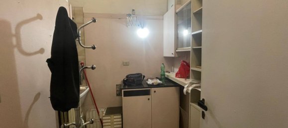 Коммерческая недвижимость с 1 комнатой в Турин, Италия № 62777 13