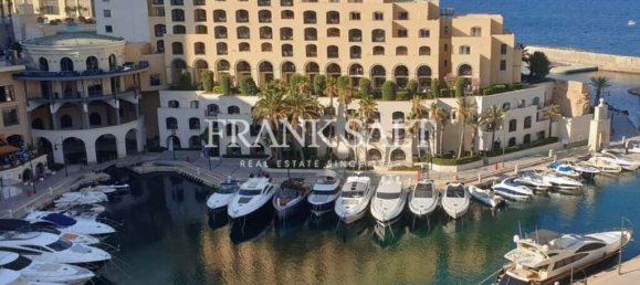 3 bedrooms Penthouse in Saint Julian's, Malta No. 4783 14