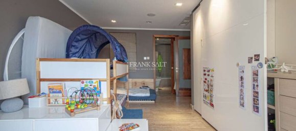 3 bedrooms Penthouse in Saint Julian's, Malta No. 4783 11