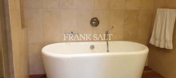 3 bedrooms Penthouse in Saint Julian's, Malta No. 4783 13