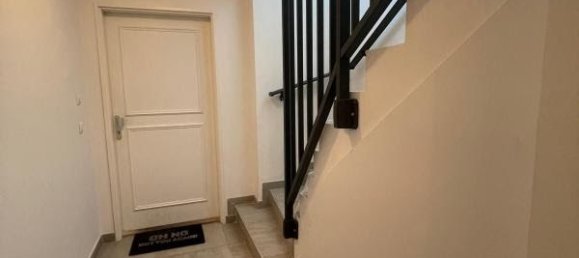 8 rooms Building in Saint-Fargeau-Ponthierry, France No. 186865 6