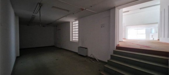 4غرفة مرآب في Como, Italy رقم 76980 8