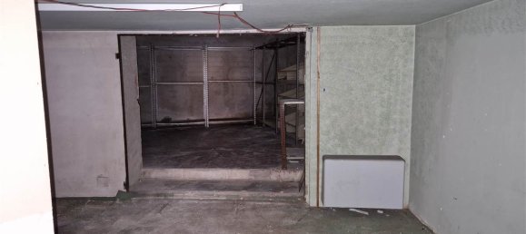 4غرفة مرآب في Como, Italy رقم 76980 24