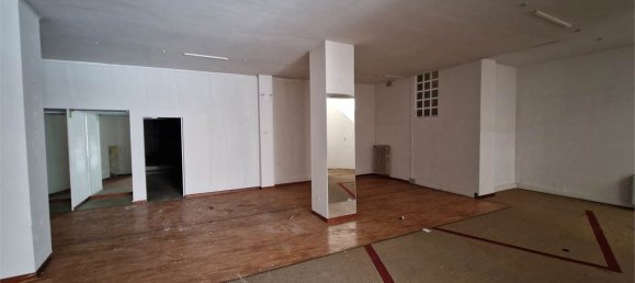 4غرفة مرآب في Como, Italy رقم 76980 16