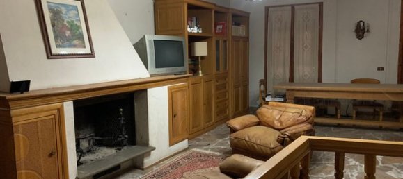 12 rooms House in Supino, Italy No. 88150 41