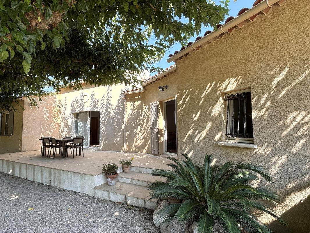 3 Schlafzimmer Haus in Chateaurenard, France, Nr. 319257