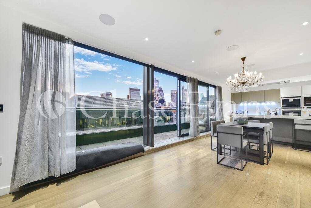 2 bedrooms Apartment in London, United Kingdom No. 4270