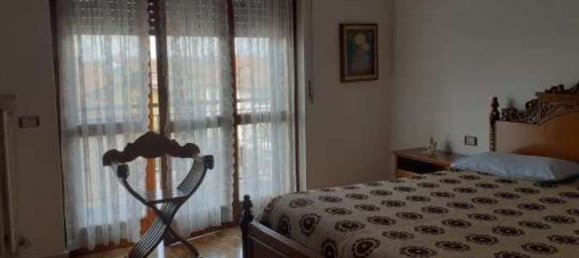 4 rooms Apartment in Urgnano, Italy No. 6129 3
