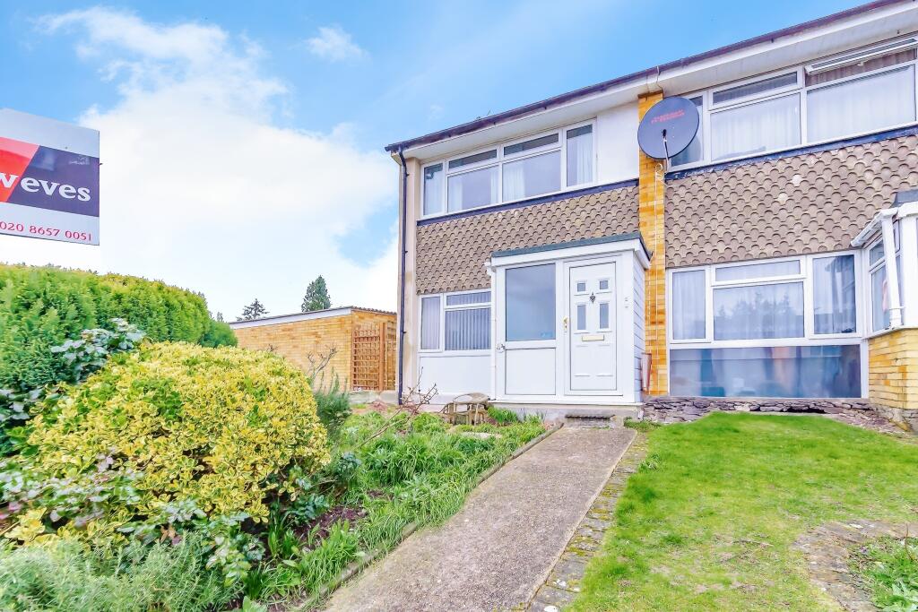 2 bedrooms Commercial property in South Croydon, United Kingdom No. 8117