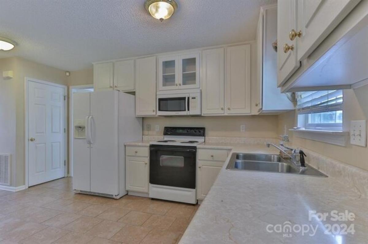 4 bedrooms House in Hickory, USA No. 377222