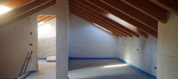 3 rooms Duplex in Busseto, Italy No. 75118 12