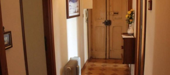 Apartamento de 3 divisões em Rome, Italy N.º 300726 3