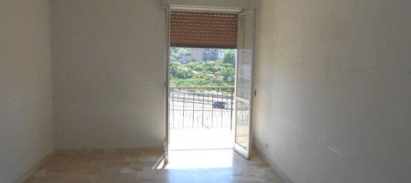 3 bedrooms Apartment in Reggio Calabria, Italy No. 216861 13