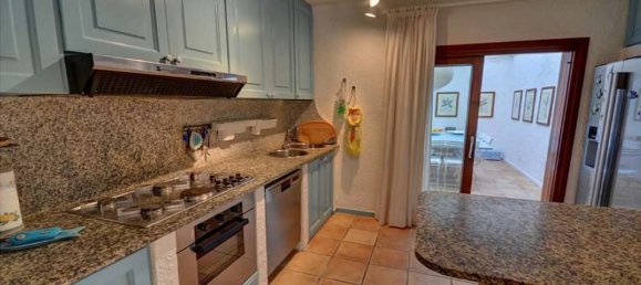 4 Schlafzimmer Villa in Olbia, Italy, Nr. 67940 7