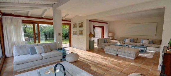 4 Schlafzimmer Villa in Olbia, Italy, Nr. 67940 2