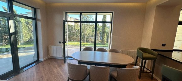 Apartamento de 3 dormitorios en Sabunchu, Azerbaijan No. 1393 5