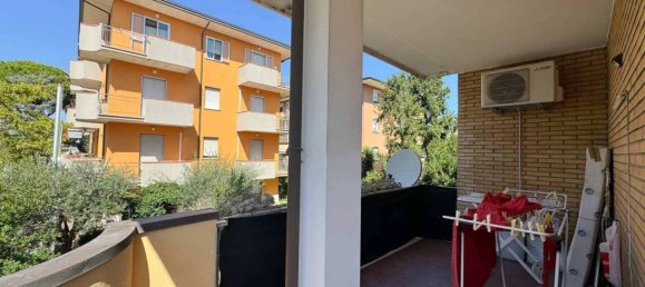 Apartamento de 3 dormitorios en Rimini, Italy No. 319829 4