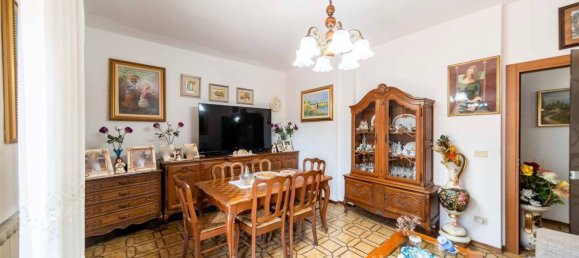Apartamento de 3 dormitorios en Rimini, Italy No. 319829 19