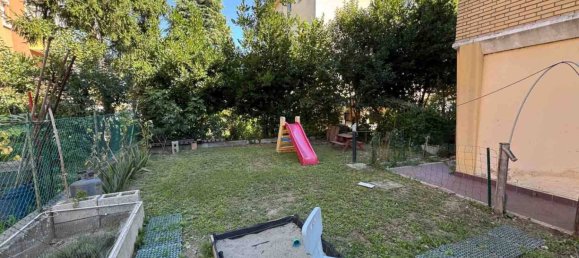 Apartamento de 3 dormitorios en Rimini, Italy No. 319829 11