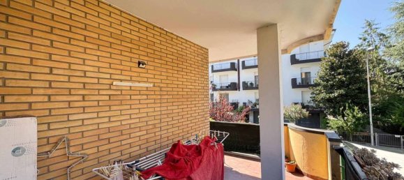 Apartamento de 3 dormitorios en Rimini, Italy No. 319829 5